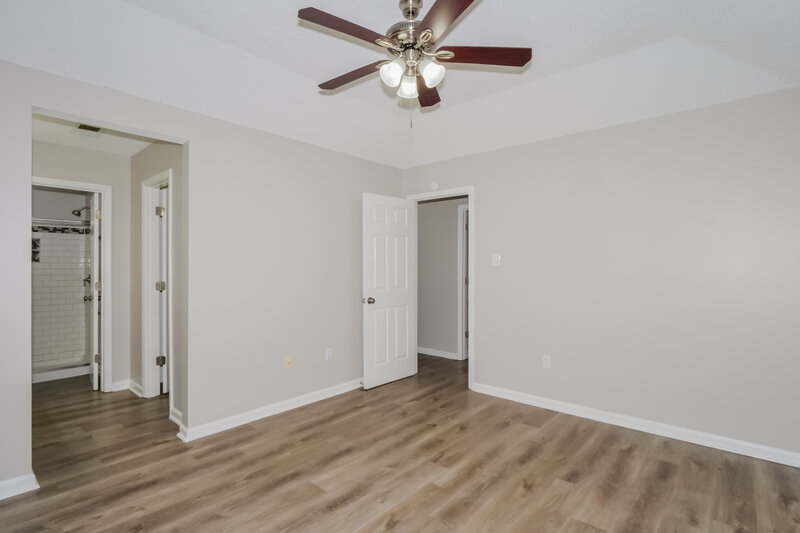 1,650/Mo, 9831 Riggan Dr Olive Branch, MS 38654 Main Bedroom View