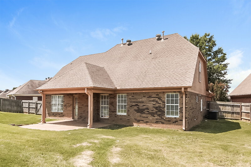 2,415/Mo, 4298 Arabella Dr Southaven, MS 38672 Rear View 2