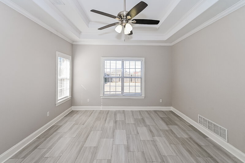 2,125/Mo, 4929 Rosebrook Cir W Southaven, MS 38672 Main Bedroom View 2