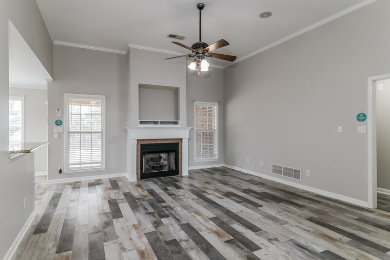 1,940/Mo, 4213 St Anne Cove Southaven, MS 38672 Living Room View