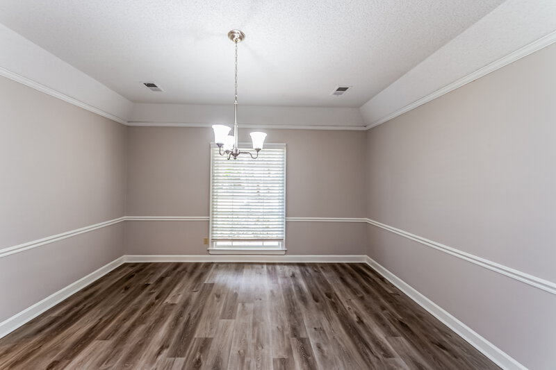 1,900/Mo, 7565 Woody Hollow Cove Memphis, TN 38125 Dining Room View