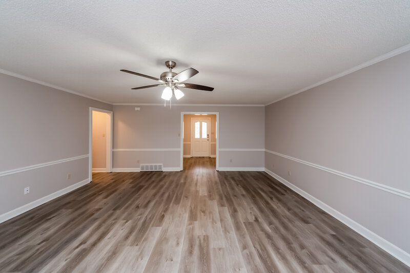1,900/Mo, 7565 Woody Hollow Cove Memphis, TN 38125 Bedroom View 2