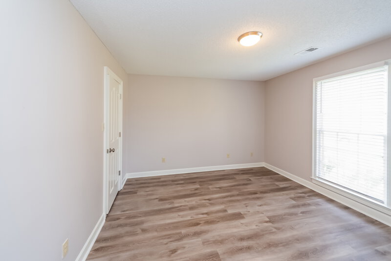 1,900/Mo, 7565 Woody Hollow Cove Memphis, TN 38125 Bedroom View 4