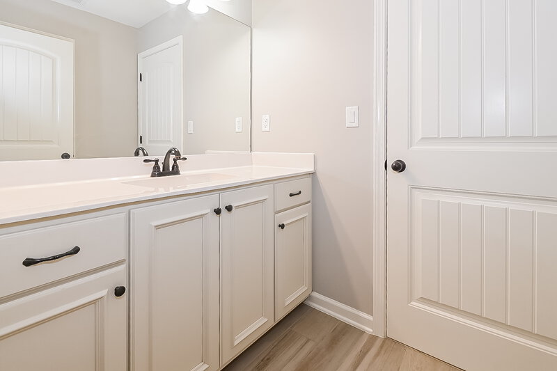 2,225/Mo, 4688 W Petite Loop Olive Branch, MS 38654 Bathroom View