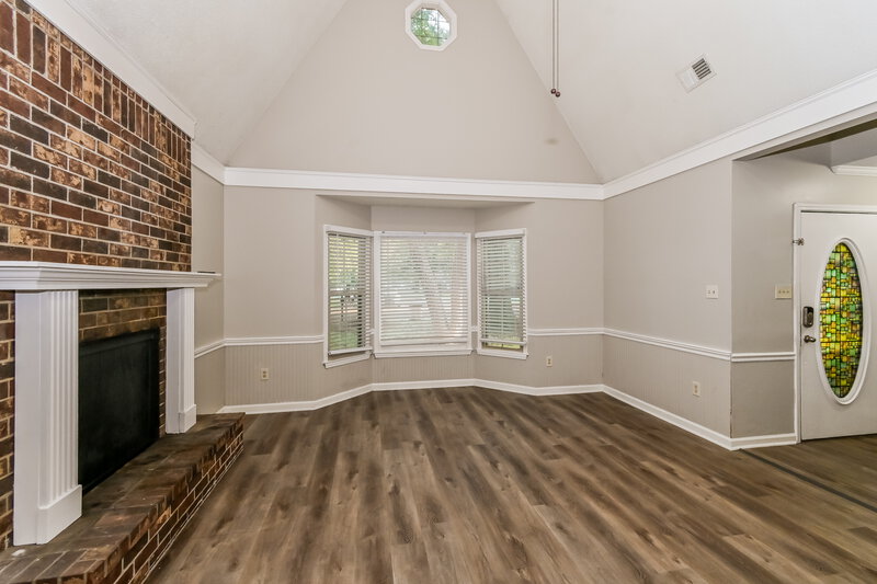2,275/Mo, 861 White Pine Dr Southaven, MS 38671 Living Room View 2