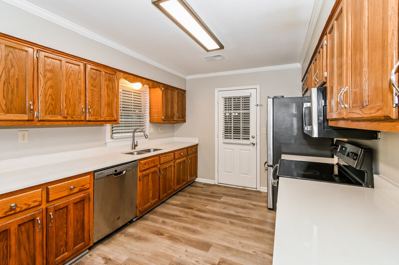 2,275/Mo, 861 White Pine Dr Southaven, MS 38671 Kitchen View