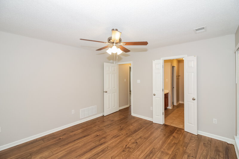 1,890/Mo, 824 W E Ross Pkwy Southaven, MS 38671 Main Bedroom View 2