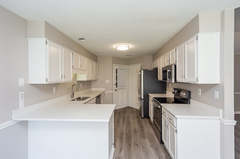 1,870/Mo, 4015 Moonstone Cove Memphis, TN 38125 Kitchen View 3