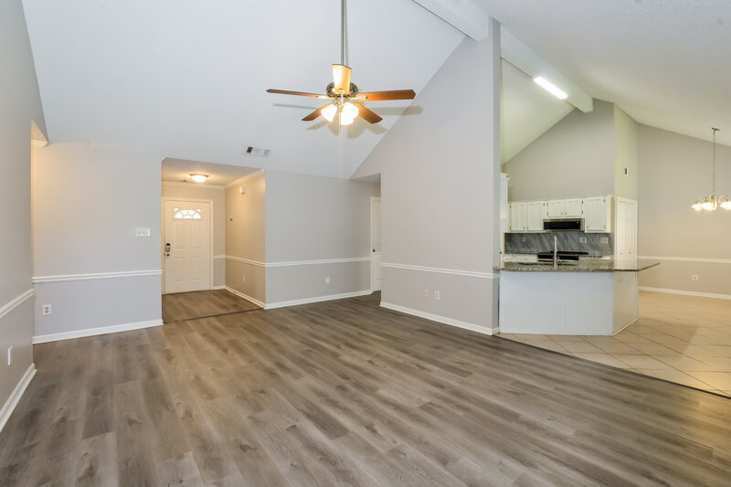 1,990/Mo, 6926 Dovefield Ln Bartlett, TN 38135 Living Room View 3