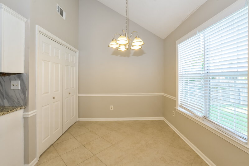 1,990/Mo, 6926 Dovefield Ln Bartlett, TN 38135 Dining Room View