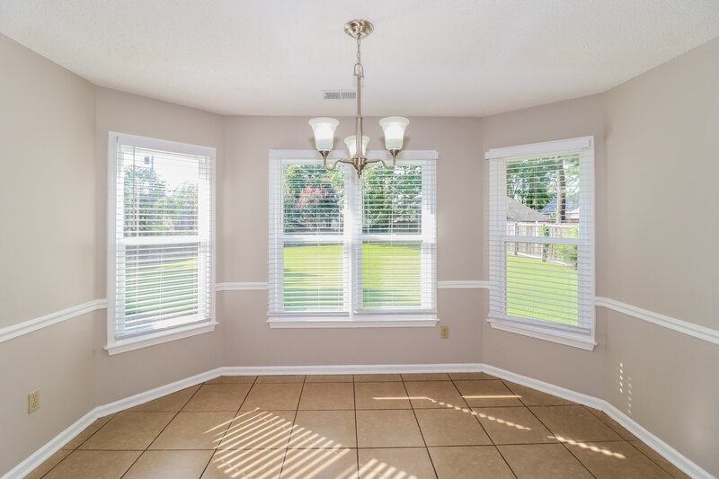 2,050/Mo, 2575 Country Glade Cv S Cordova, TN 38016 Breakfast Nook View
