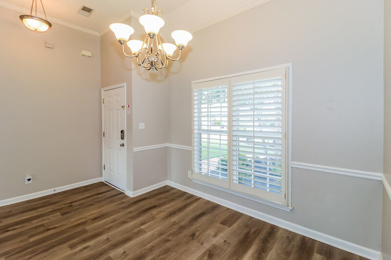 2,165/Mo, 5201 Melanie Creek Cove Arlington, TN 38002 Dining Room View 2