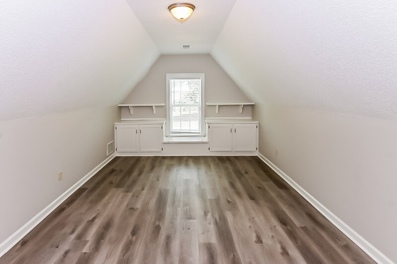 2,200/Mo, 147 N Parkway St Hernando, MS 38632 Bedroom View 2