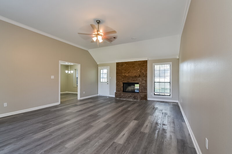 3,110/Mo, 3320 Summerdale Drive Bartlett, TN 38133 Living Room View 2