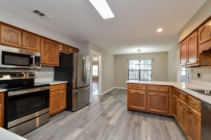 3,110/Mo, 3320 Summerdale Drive Bartlett, TN 38133 Kitchen View