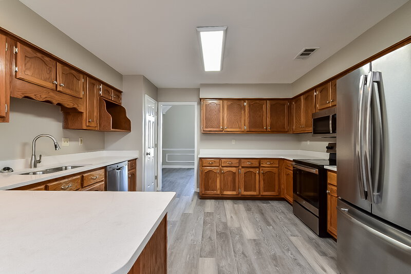 3,110/Mo, 3320 Summerdale Drive Bartlett, TN 38133 Kitchen View 2