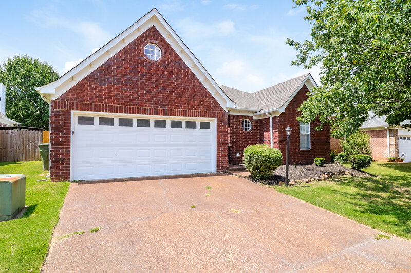 1,775/Mo, 1123 Dove Hollow Cir W Memphis, TN 38018 Front View