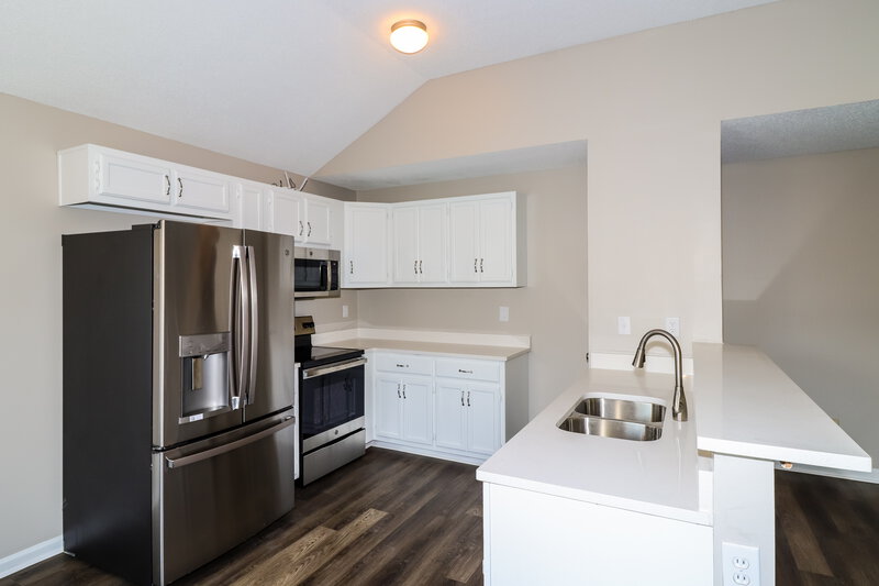 1,775/Mo, 1123 Dove Hollow Cir W Memphis, TN 38018 Kitchen View 2