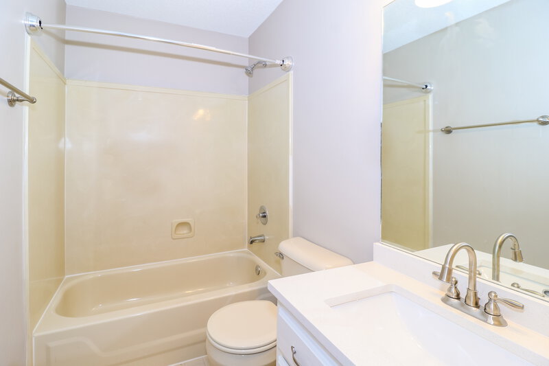 1,775/Mo, 1123 Dove Hollow Cir W Memphis, TN 38018 Bathroom View