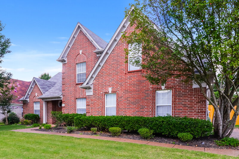 2,095/Mo, 8330 Trondheim Dr Cordova, TN 38018 Front View