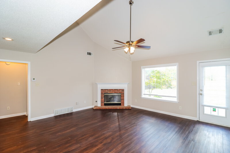 2,095/Mo, 8330 Trondheim Dr Cordova, TN 38018 Living Room View
