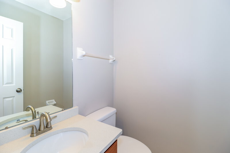 2,095/Mo, 8330 Trondheim Dr Cordova, TN 38018 Bathroom View 2