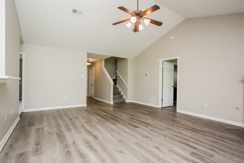 2,105/Mo, 1657 Madison Ave Southaven, MS 38671 Living Room View 2