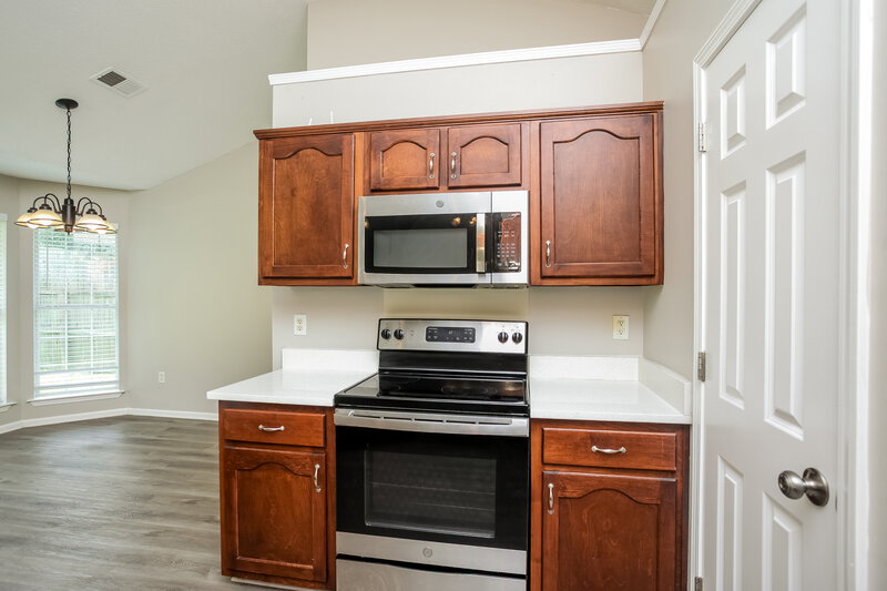 2,105/Mo, 1657 Madison Ave Southaven, MS 38671 Kitchen View 2