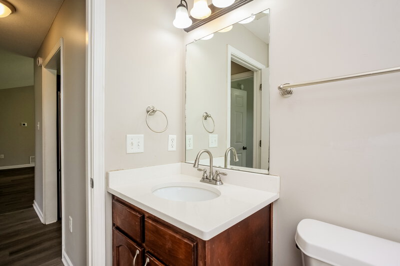 2,105/Mo, 1657 Madison Ave Southaven, MS 38671 Bathroom View