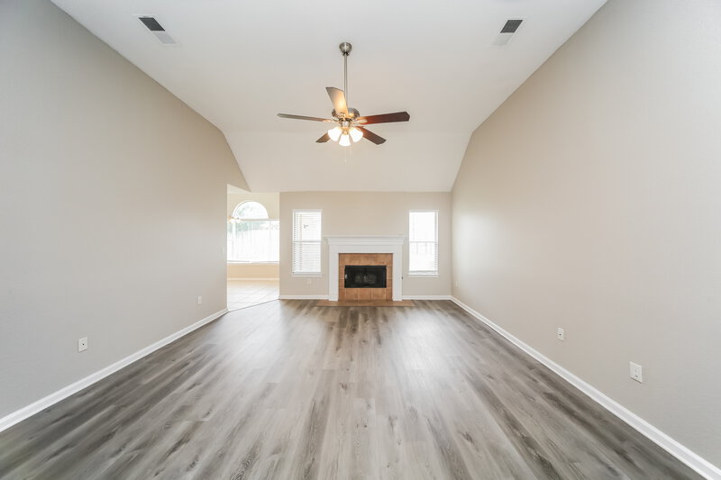 3,360/Mo, 9201 Rachel Shea Ave Olive Branch, MS 38654 Living Room View