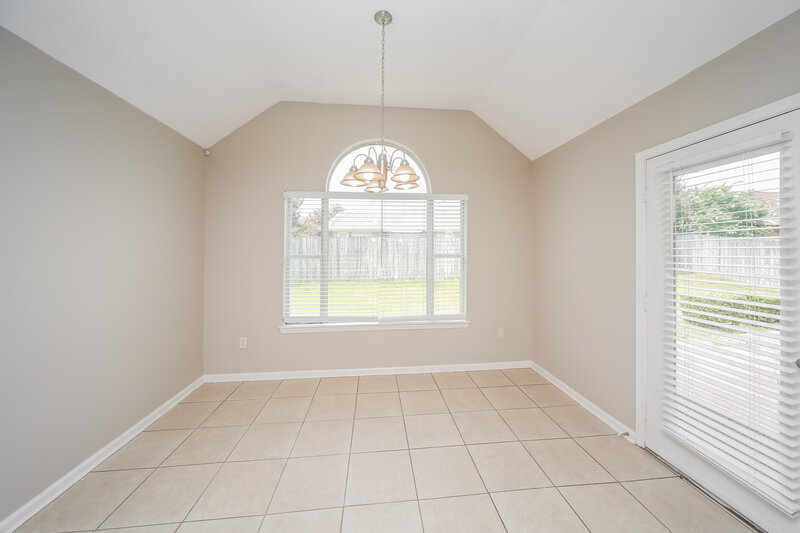 3,360/Mo, 9201 Rachel Shea Ave Olive Branch, MS 38654 Dining Room View