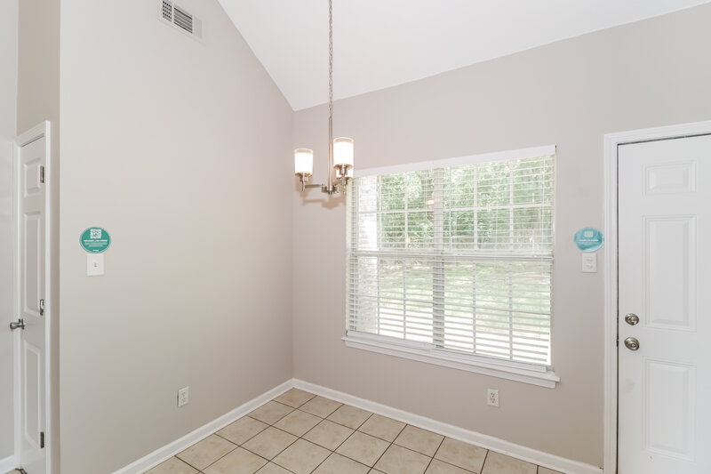 1,645/Mo, 185 Village Dr Oakland, TN 38060 Breakfast Nook View