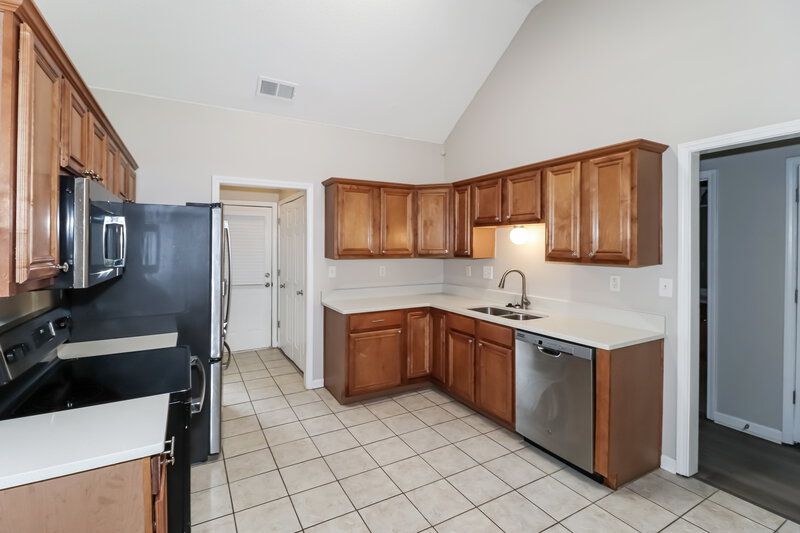 1,645/Mo, 185 Village Dr Oakland, TN 38060 Kitchen View 2
