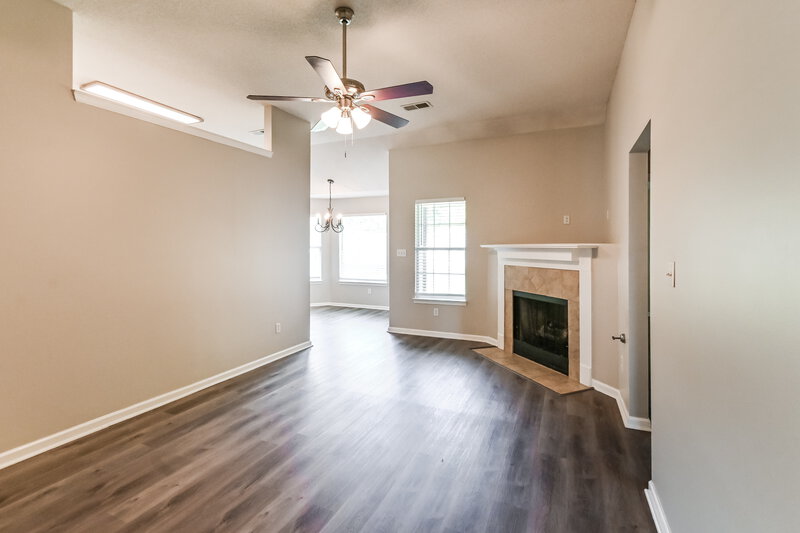 1,775/Mo, 3123 Conger CT W Hernando, MS 38632 Living Room View