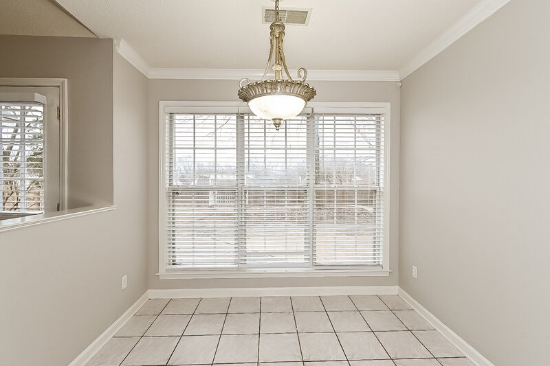 2,375/Mo, 5899 Michaelson Dr Olive Branch, MS 38654 Breakfast Nook View