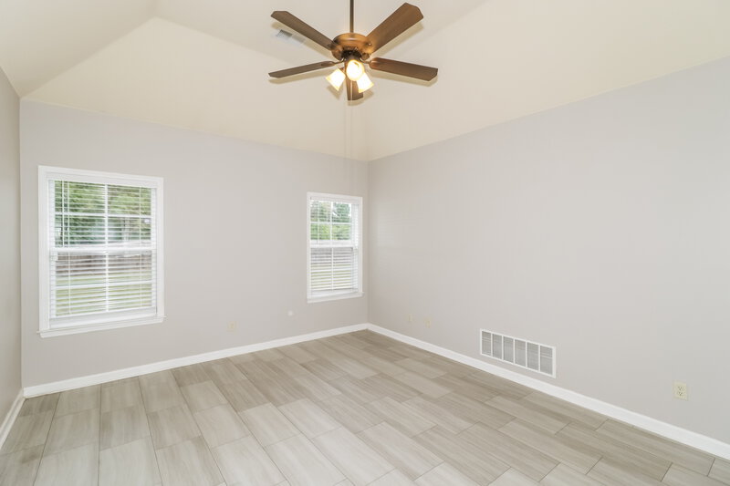 1,970/Mo, 3714 Harvest Tree Cove Southaven, MS 38672 Main Bedroom View