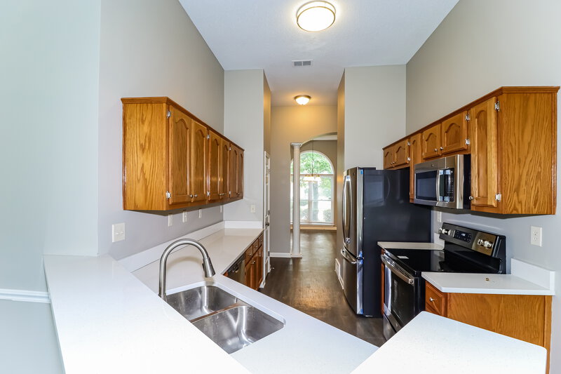 2,040/Mo, 1883 Banstead Dr Cordova, TN 38016 Kitchen View