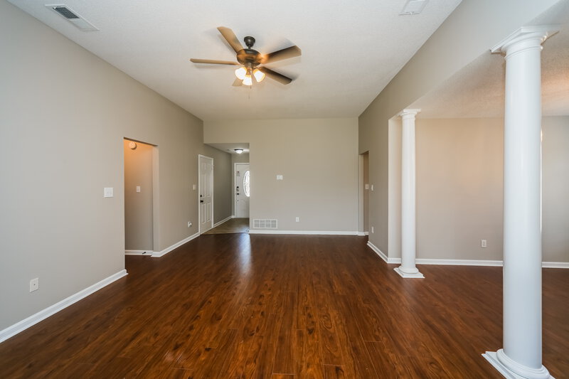 1,875/Mo, 5908 Keebler Drive Southaven, MS 38671 Living Room View