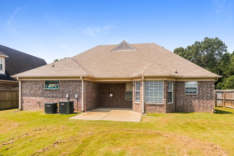 1,875/Mo, 5908 Keebler Drive Southaven, MS 38671 Rear View