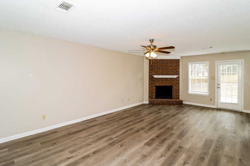 2,240/Mo, 3426 Post Elm Ln Bartlett, TN 38133 Living Room View