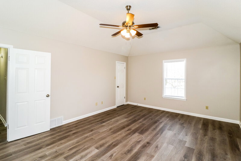 2,240/Mo, 3426 Post Elm Ln Bartlett, TN 38133 Main Bedroom View 2