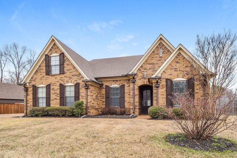 2,375/Mo, 6010 Abigail Bluffs Cove Bartlett, TN 38135 Front View