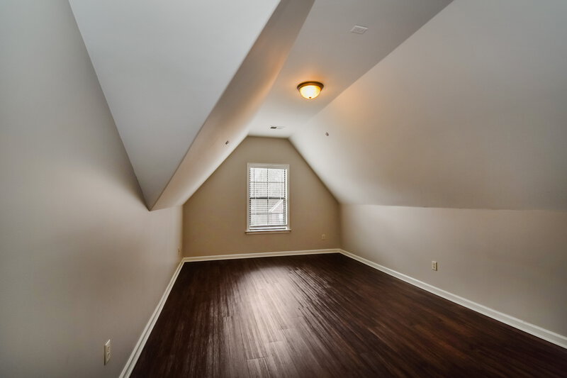 2,375/Mo, 6010 Abigail Bluffs Cove Bartlett, TN 38135 Bedroom View 3