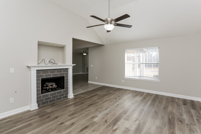 2,360/Mo, 11169 Ewe Turn Dr Arlington, TN 38002 Living Room View 2