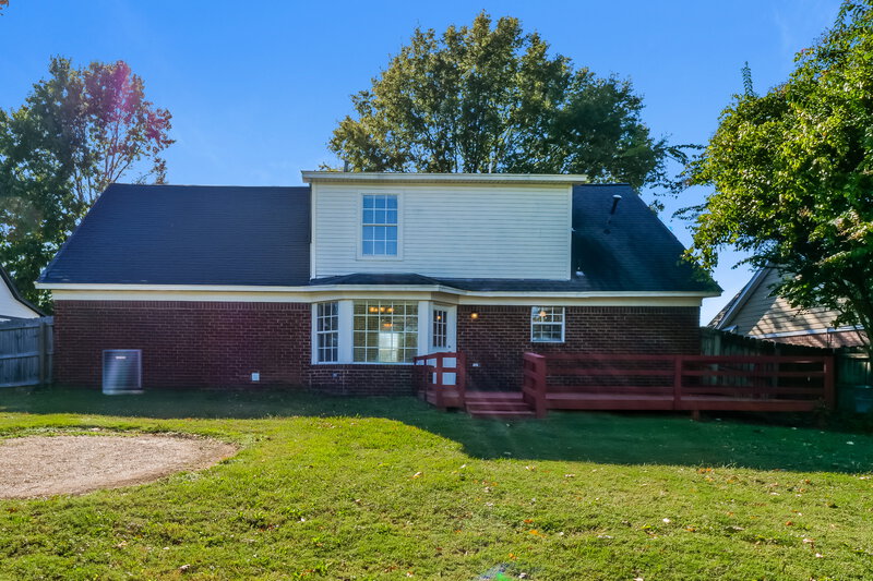 1,800/Mo, 7362 Stonegate Blvd Southaven, MS 38671 Rear View