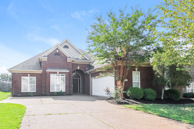 2,175/Mo, 4388 Bloombury St Southaven, MS 38672 Front View