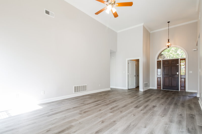 2,175/Mo, 4388 Bloombury St Southaven, MS 38672 Living Room View