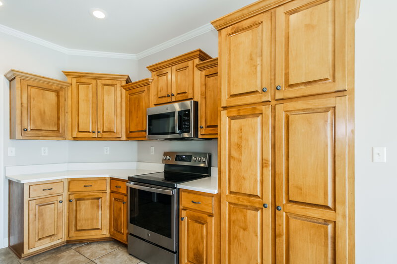 2,175/Mo, 4388 Bloombury St Southaven, MS 38672 Kitchen View 2