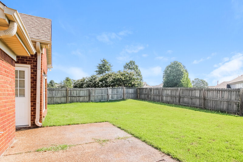 2,175/Mo, 4388 Bloombury St Southaven, MS 38672 Rear View