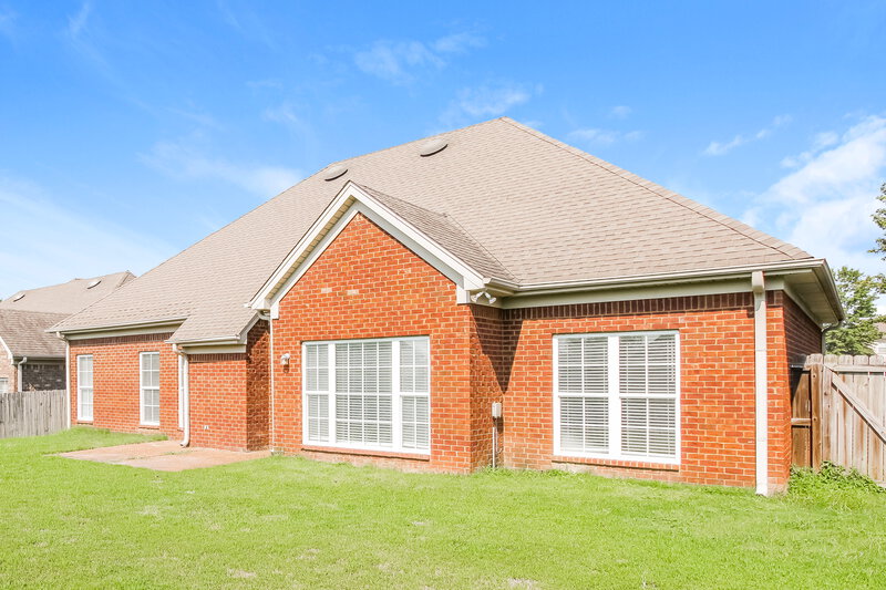 2,175/Mo, 4388 Bloombury St Southaven, MS 38672 Rear View 2